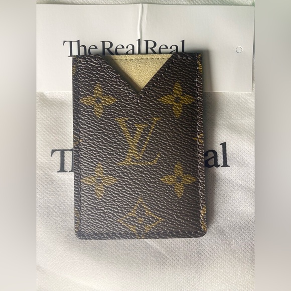 Louis Vuitton Handbags - Louis Vuitton single card holder